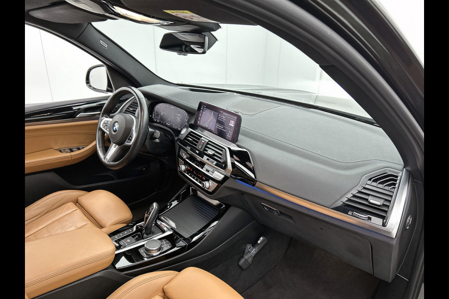 BMW X3 xDrive30e eDrive Edition Panoramadak / Trekhaak / Leder-Sport / Pdc+Camera / Stoel-Stuurverwarming / Harman Kardon / NL auto / Apk 09-2026