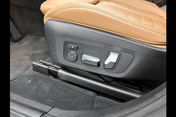 BMW X3 xDrive30e eDrive Edition Panoramadak / Trekhaak / Leder-Sport / Pdc+Camera / Stoel-Stuurverwarming / Harman Kardon / NL auto / Apk 09-2026