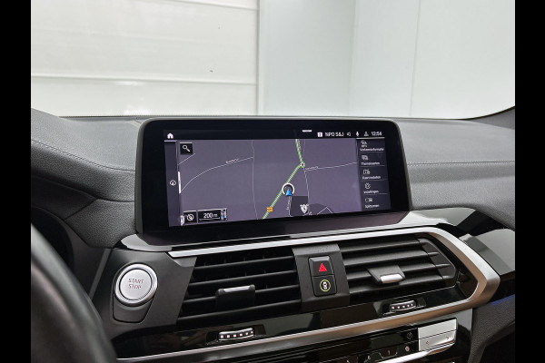 BMW X3 xDrive30e eDrive Edition Panoramadak / Trekhaak / Leder-Sport / Pdc+Camera / Stoel-Stuurverwarming / Harman Kardon / NL auto / Apk 09-2026