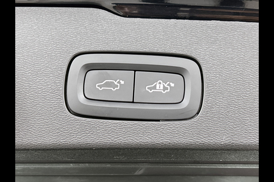 Volvo V60 2.0 T8 Hybride SOH 94% AWD R-Design / Panoramadak / Leder / Navigatie / Adap. Cruise / Pdc.V+A / Stuur- Stoelverwarming / Apk nieuw