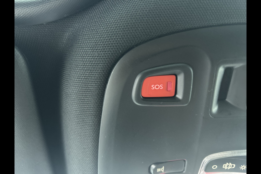 Peugeot 308 SW 1.2 131PK GT Automaat / Distributie vv.bij 102.000KM / Trekhaak / 1/2 Leder / Pdc+Camera / Navi./ Xenon / / Apk 06-2027