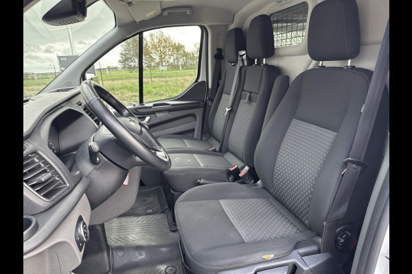 Ford Transit Custom 340 2.0 TDCI Euro6 131PK H2 Trend 3Pers  *ideaal voor Camper* / Navigatie / Pdc./ Airco / Driver assist / Stoelverwarming  / Apk nieuw