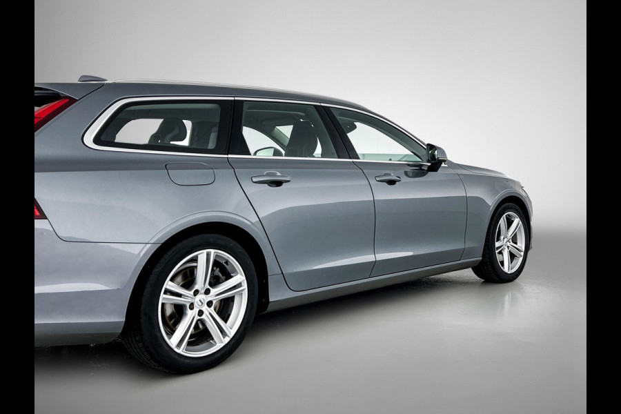 Volvo V90 D4 190PK Automaat Momentum / Navigatie / Adap-cruise / park-assist / Memory sportseats / leder int. / Trekhaak / 18" Lmv / Apk 04-2026