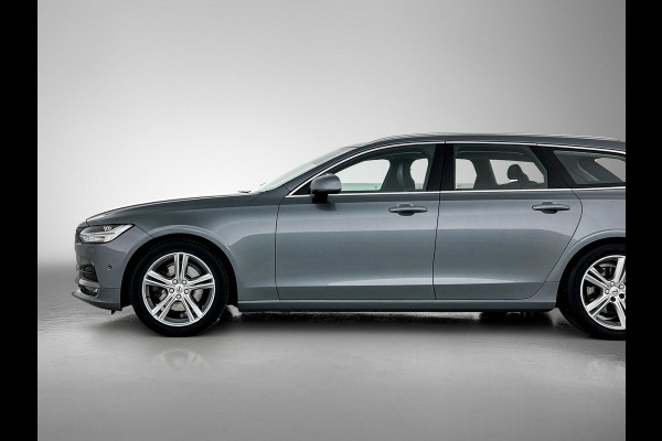 Volvo V90 D4 190PK Automaat Momentum / Navigatie / Adap-cruise / park-assist / Memory sportseats / leder int. / Trekhaak / 18" Lmv / Apk 04-2026