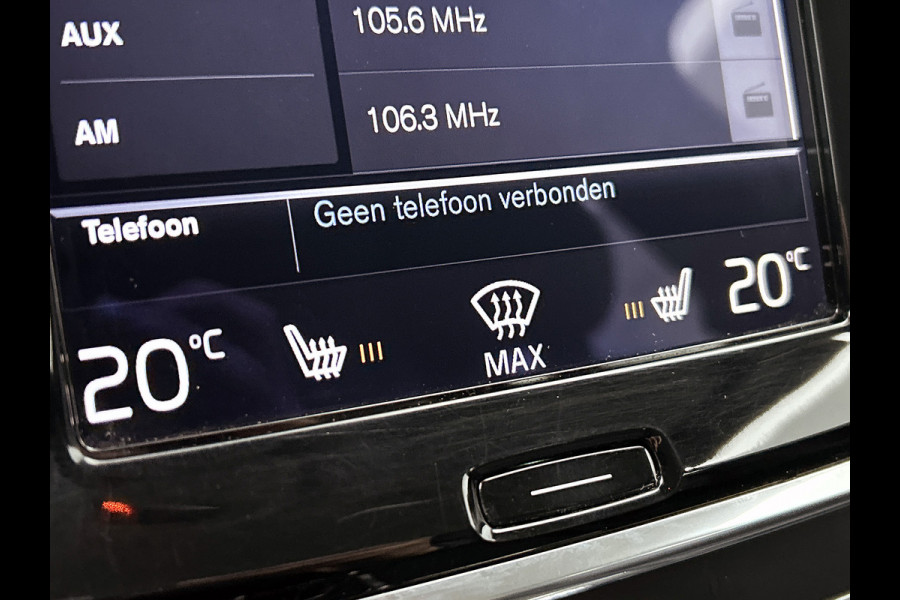 Volvo V90 D4 190PK Automaat Momentum / Navigatie / Adap-cruise / park-assist / Memory sportseats / leder int. / Trekhaak / 18" Lmv / Apk 04-2026