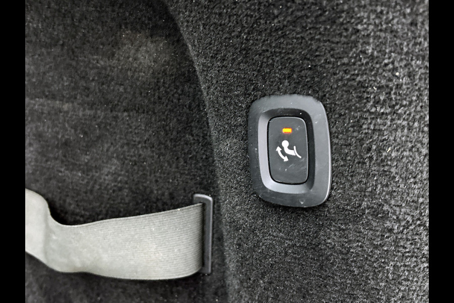 Volvo V90 D4 190PK Automaat Momentum / Navigatie / Adap-cruise / park-assist / Memory sportseats / leder int. / Trekhaak / 18" Lmv / Apk 04-2026