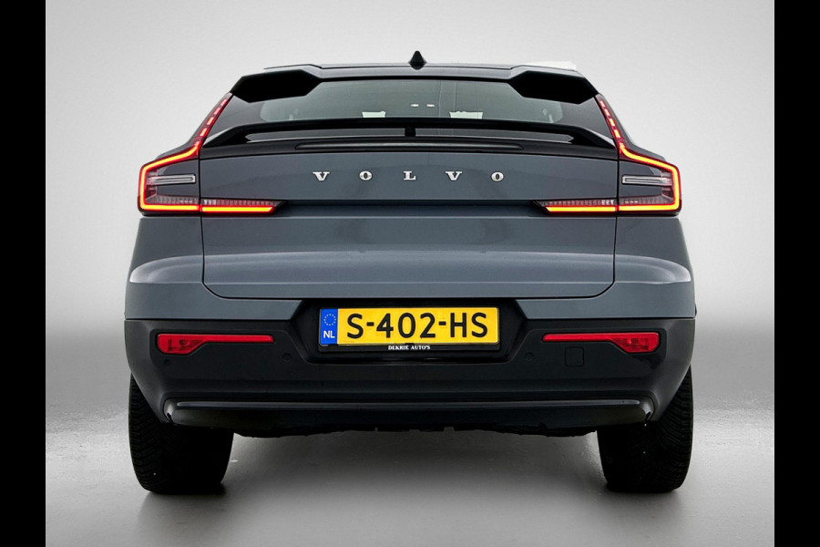 Volvo C40 Recharge Plus 69 kWh SOH 95% / Panoramadak / Trekhaak / Camera / Stoel-Stuurverwarming / Navigatie / Radio-multimedia / Apk 01-2027