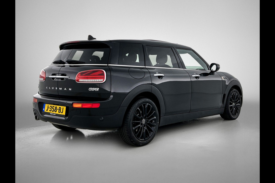 MINI Clubman 1.5 136Pk Automaat Cooper Edition / Panoramadak / Airco-ecc./ Navigatie / Leder / Xenon / Apk 08-2026