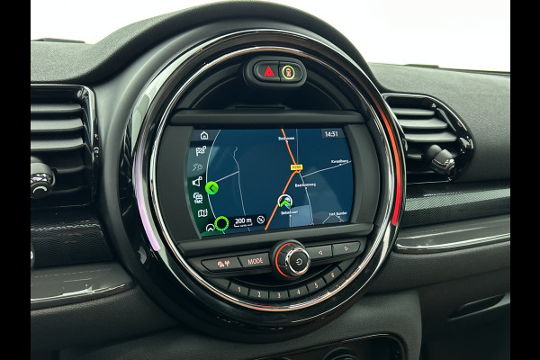MINI Clubman 1.5 136Pk Automaat Cooper Edition / Panoramadak / Airco-ecc./ Navigatie / Leder / Xenon / Apk 08-2026