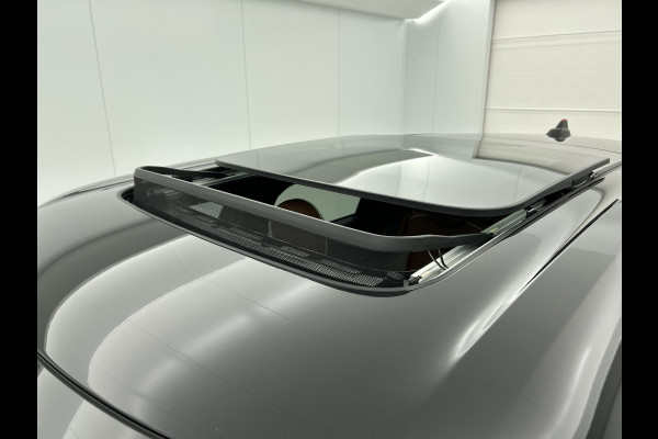 MINI Clubman 1.5 136Pk Automaat Cooper Edition / Panoramadak / Airco-ecc./ Navigatie / Leder / Xenon / Apk 08-2026