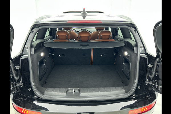 MINI Clubman 1.5 136Pk Automaat Cooper Edition / Panoramadak / Airco-ecc./ Navigatie / Leder / Xenon / Apk 08-2026