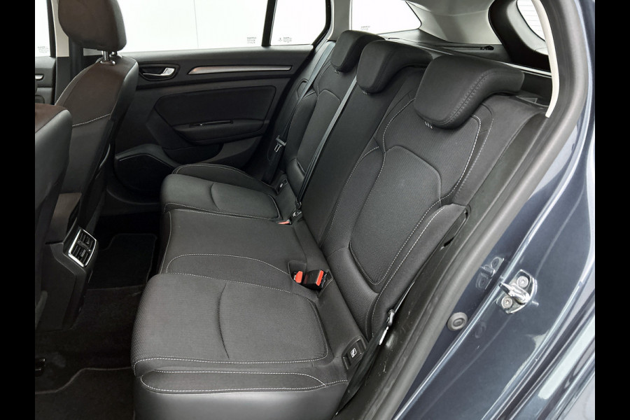 Renault MEGANE Estate 1.3 TCe 141PK Automaat Zen / Trekhaak / Navigatie / Pdc.A / Airco-ecc./ Xenon / Apk 11-2026
