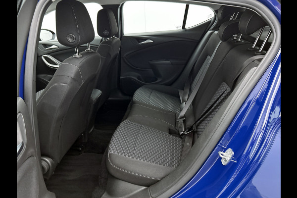 Opel Astra 1.5 CDTI 123PK 5Drs. Business Edition / Navigatie / Pdc.A / Airco / Radio multimedia / Apk 06-2026