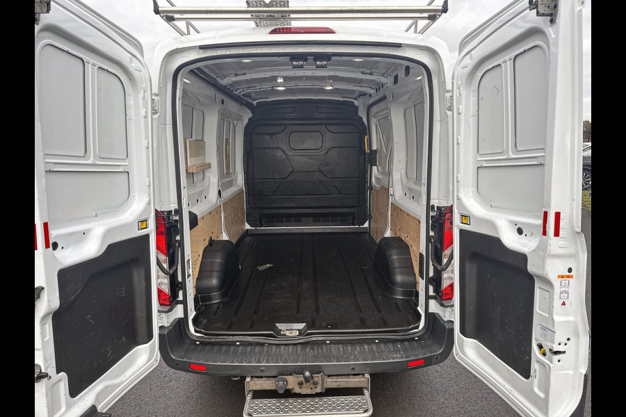Ford Transit 310 2.0 TDCI Euro6 L2H2 / 3Pers. / *Ideaal voor Camper* / Imperial & Ladder / Airco / Trekhaak / Pdc.V+A / Navigatie / Distr.vv.bij 60.400 km / Apk 04-2026