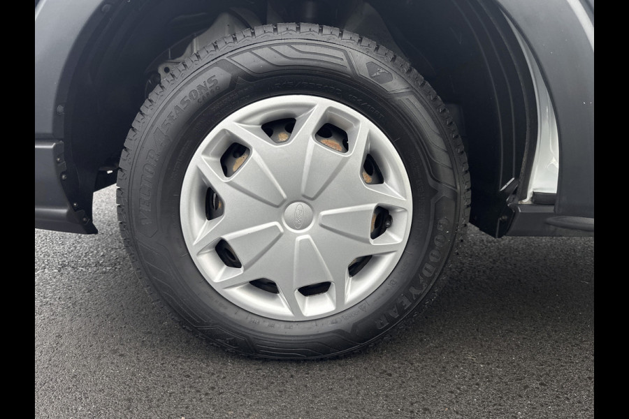 Ford Transit 310 2.0 TDCI Euro6 L2H2 / 3Pers. / *Ideaal voor Camper* / Imperial & Ladder / Airco / Trekhaak / Pdc.V+A / Navigatie / Distr.vv.bij 60.400 km / Apk 04-2026