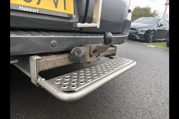 Ford Transit 310 2.0 TDCI Euro6 L2H2 / 3Pers. / *Ideaal voor Camper* / Imperial & Ladder / Airco / Trekhaak / Pdc.V+A / Navigatie / Distr.vv.bij 60.400 km / Apk 04-2026