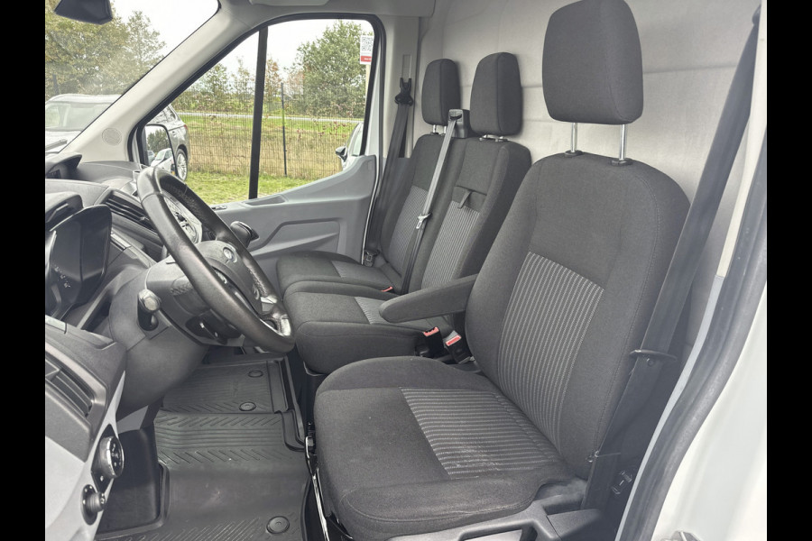 Ford Transit 310 2.0 TDCI Euro6 L2H2 / 3Pers. / *Ideaal voor Camper* / Imperial & Ladder / Airco / Trekhaak / Pdc.V+A / Navigatie / Distr.vv.bij 60.400 km / Apk 04-2026