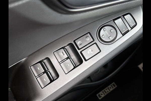 Hyundai IONIQ 1.6 GDi Automaat Hybride Premium - Plus Sky / Schuifdak / Leder / Xenon / Navigatie / Airco-ecc. / Apk 06-2027