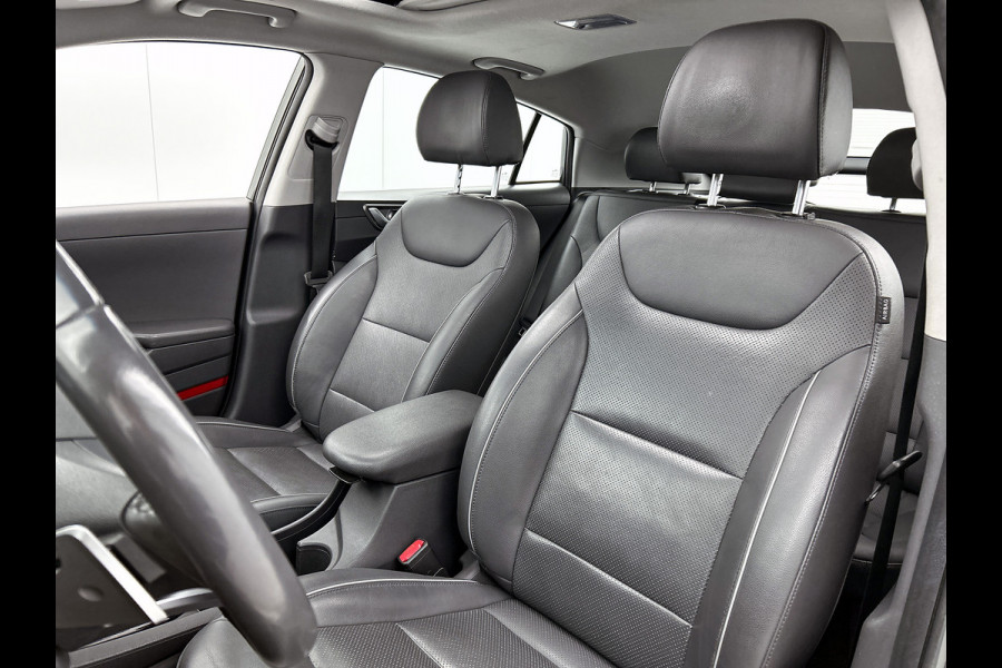 Hyundai IONIQ 1.6 GDi Automaat Hybride Premium - Plus Sky / Schuifdak / Leder / Xenon / Navigatie / Airco-ecc. / Apk 06-2027