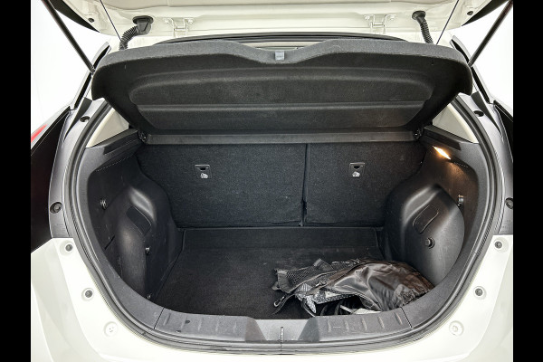 Nissan Leaf Electric+ 160kW / 62kWh +/- 385KM / 100% Elektrisch, 100% Stijlvol  / Pdc.+Camera /Navigatie / Airco-ecc./ Stoelverwarming  / / Apk 09-2026