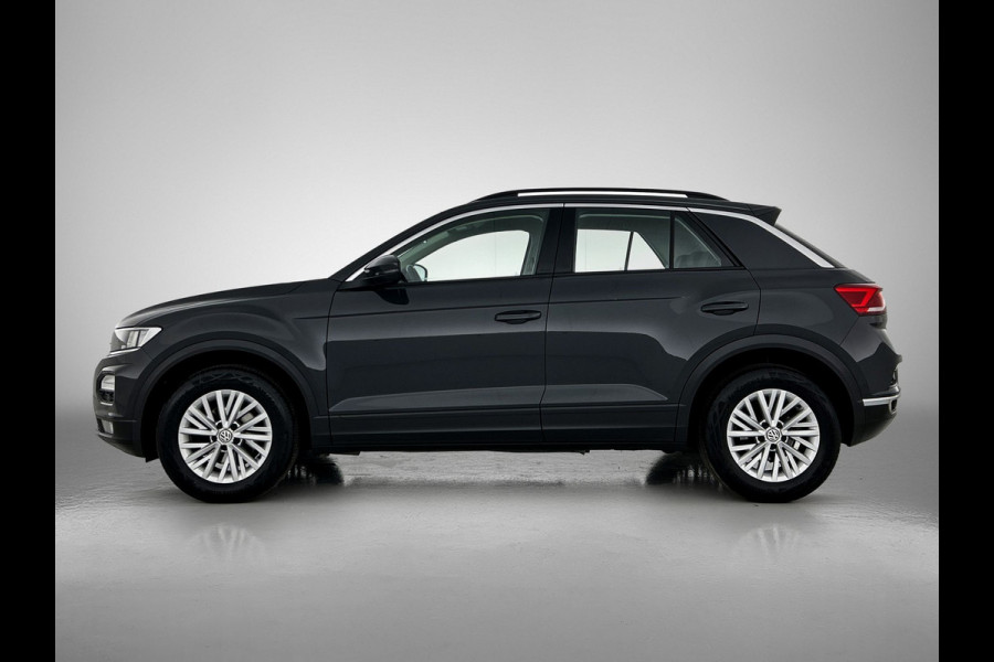 Volkswagen T-Roc 1.0 TSI Style / Navi / Adap-cruise / Trekhaak / Roofrail / Lmv 16" / Multimedia / Apk 02-2026