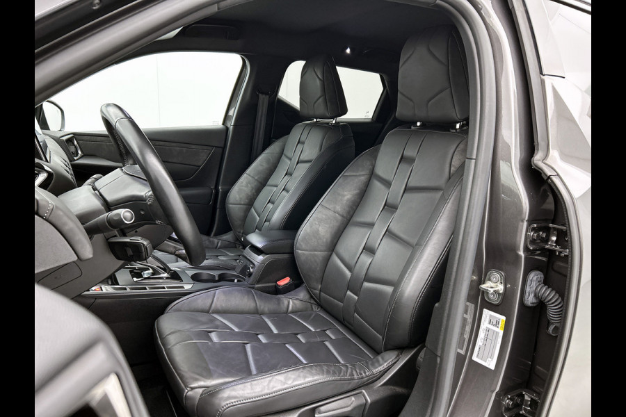 DS DS 3 Crossback E-Tense Executive 50 kWh / 100% Elektrisch / 100% Stijlvol / Cruise ctr. / Lm velg. / Airco-ecc./ Navigatie / DAB / Privacy Glass / Achteruitrijcamera met 180° Vision + parkeersensoren vóór en achter / / Apk 05-2027