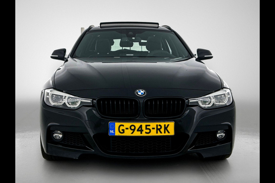 BMW 3 Serie Touring 318i M Sport Automaat Corporate / Panoramadak / Leder-sport / Camera / Navigatie / M-Sport plus - Parking - Media Pack / Apk nieuw