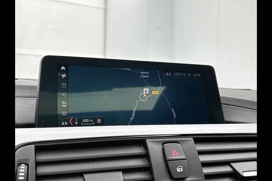BMW 3 Serie Touring 318i M Sport Automaat Corporate / Panoramadak / Leder-sport / Camera / Navigatie / M-Sport plus - Parking - Media Pack / Apk nieuw