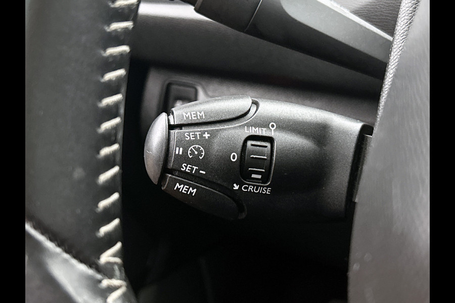 Peugeot 308 1.5 HDi 131PK 5Drs. Executive / Panoramadak / Distributie vv. 122Dkm. / Cruise-ctr. / Navigatie / Apk 05-2026