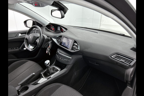 Peugeot 308 1.5 HDi 131PK 5Drs. Executive / Panoramadak / Distributie vv. 122Dkm. / Cruise-ctr. / Navigatie / Apk 05-2026