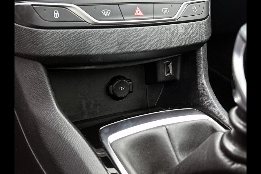 Peugeot 308 1.5 HDi 131PK 5Drs. Executive / Panoramadak / Distributie vv. 122Dkm. / Cruise-ctr. / Navigatie / Apk 05-2026