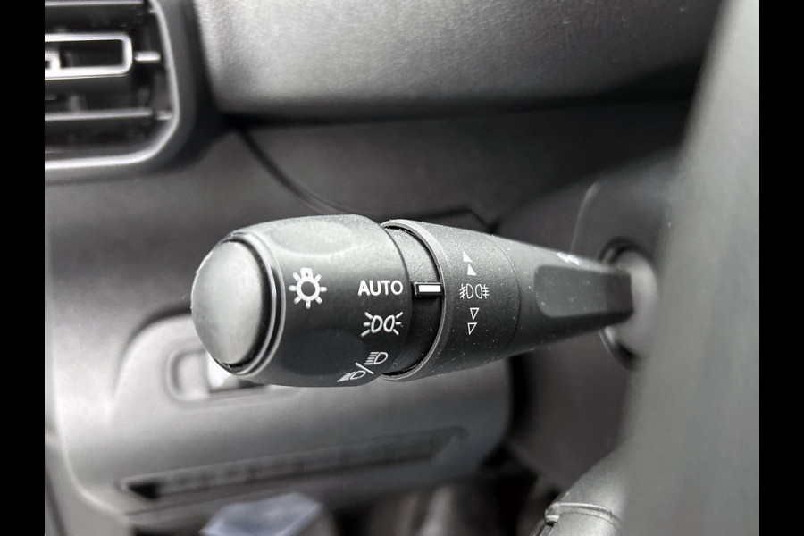 Peugeot Partner 1.2 Benzine 111PK Euro6 *Distributie bij 43Dkm. vervangen* Premium / Airco / Navigatie / Schuifdeur Re./ Radio multimedia / Apk 07-2027