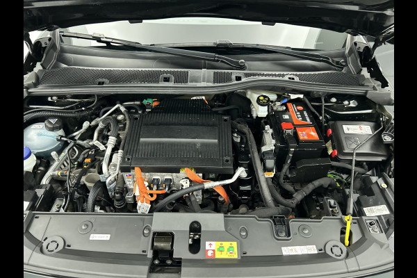 Opel CORSA-E Business Edition 100KW / 50 kWh / Airco-Ecc. / Cruise-ctr. / Navigatie via Usb / 100% Elektrisch, 100% Stijlvol / Apk 09-2027