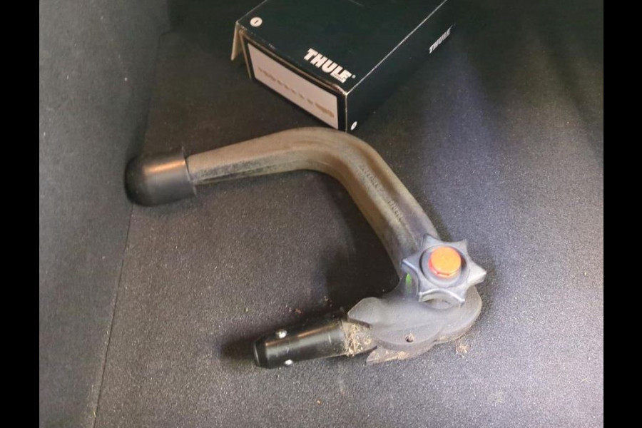 Opel Corsa 1.2 Edition / Trekhaak / Distributie bij 104dkm.vervangen / Airco / Pdc. / Navigatie / Edition+Licht-Zicht Pakket / Apk 03-2027