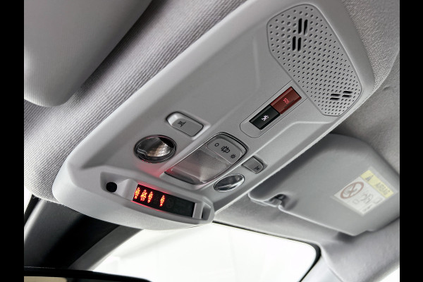 Peugeot 208 1.5 HDi Blue Allure / Trekhaak / Airco-ecc./ Xenon / Pdc.+Camera / Navigatie / Radio-multimedia / Apk 05-2026