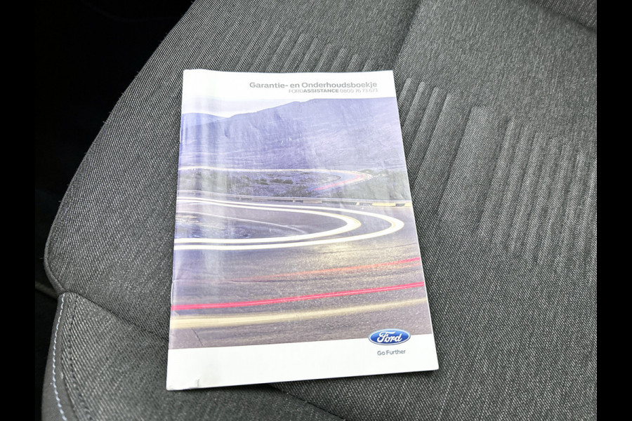 Ford Focus 1.5 Automaat 150PK Active X 5Drs. / Panorama dak / B&O Audio / Pdc.+Camera / Navigatie / Airco-ecc. / Apk 01-2027