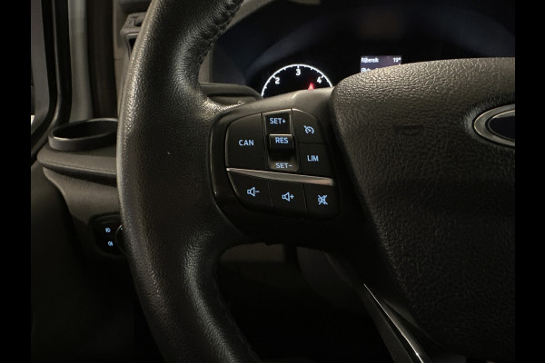 Ford Transit Custom 340 2.0 TDCI Euro6 Automaat 131PK H2 Trend 3Pers. *ideaal voor Camper* Navigatie / Pdc./ Airco / Safety&Comfort pack / Driver assist / Stoelverwarming / Distributie vv.bij 36.126 KM / / Apk 11-2026