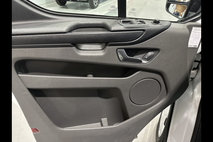 Ford Transit Custom 340 2.0 TDCI Euro6 Automaat 131PK H2 Trend 3Pers. *ideaal voor Camper* Navigatie / Pdc./ Airco / Safety&Comfort pack / Driver assist / Stoelverwarming / Distributie vv.bij 36.126 KM / / Apk 11-2026
