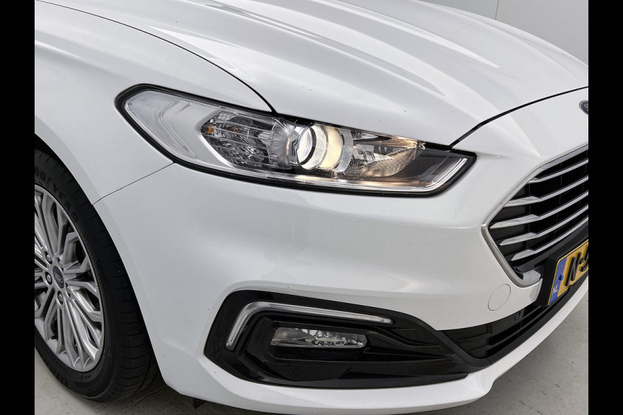 Ford Mondeo Wagon 2.0 Hybrid Titanium Automaat / Pdc.V+A / Navigatie /Radio-multimedia /  Airco-ecc. / Apk nieuw