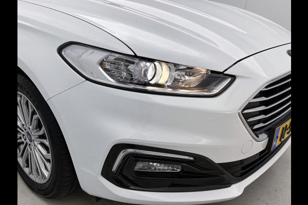 Ford Mondeo Wagon 2.0 Hybrid Titanium Automaat / Pdc.V+A / Navigatie /Radio-multimedia /  Airco-ecc. / Apk nieuw