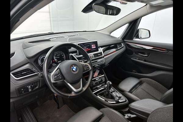BMW 2 Serie Gran Tourer 216i 109PK 7pers. Business Edition / Navi Plus / Lmv / PDC / Sportline / LED / Cruise / Driving Assistent / Apk 06-2026