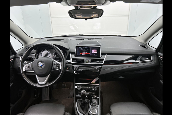 BMW 2 Serie Gran Tourer 216i 109PK 7pers. Business Edition / Navi Plus / Lmv / PDC / Sportline / LED / Cruise / Driving Assistent / Apk 06-2026