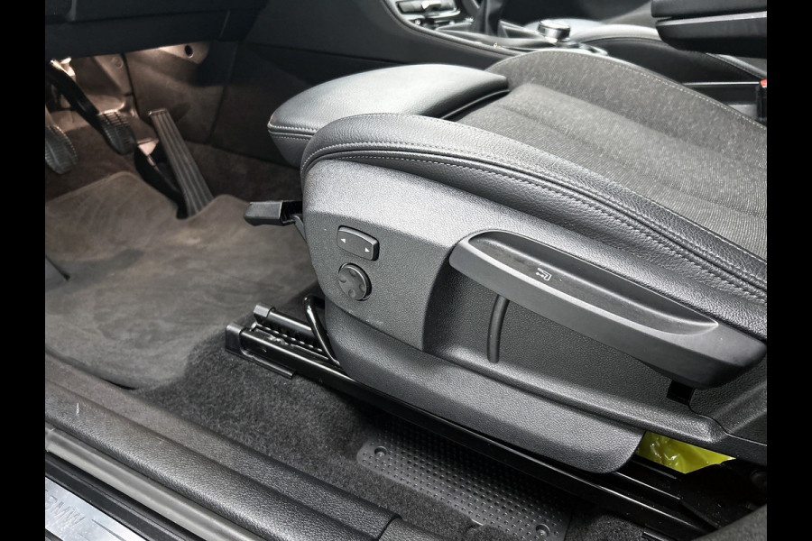 BMW 2 Serie Gran Tourer 216i 109PK 7pers. Business Edition / Navi Plus / Lmv / PDC / Sportline / LED / Cruise / Driving Assistent / Apk 06-2026