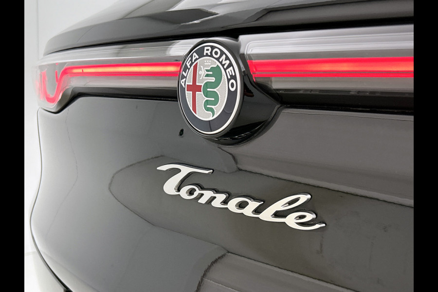 Alfa Romeo Tonale 1.5T Hybrid 131PK Automaat Sprint / Pdc.V+A / Stoel+Stuur verwarming / Navigatie / Lmv / Adaptive Cruise / Carplay / Apk 10-2027