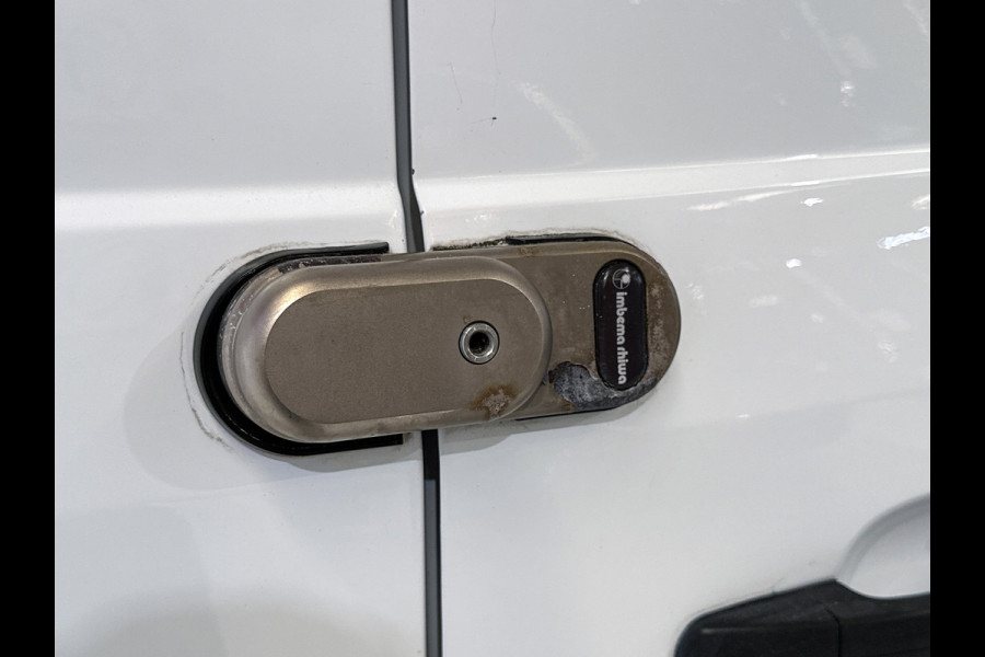 Ford Transit Custom 340 2.0 TDCI Euro6 131PK H2 Trend 3Pers. *ideaal voor Camper*/ Navigatie / Pdc./ Airco / Safety&Comfort pack / Driver assist  / Stoelverwarming / Apk 11-2026