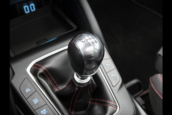 Ford FOCUS Wagon 1.5D ST Line X Business / Panoramadak / Pdc+camera / Cruis adaptief /Stuur-Stoelverwarming / B&O audio / Parking-Technology-Winter Pack / Apk 04-2026