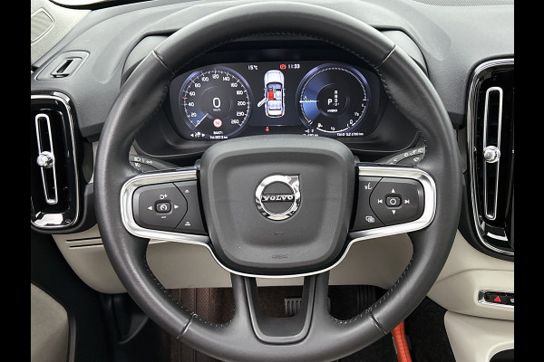Volvo XC40 T5 180PK Hybride SOH 91% Inscription / Panoramadak / Leder / Trekhaak / airco-ecc./ Stuurverwarming / Navigatie / Apk 10-2026