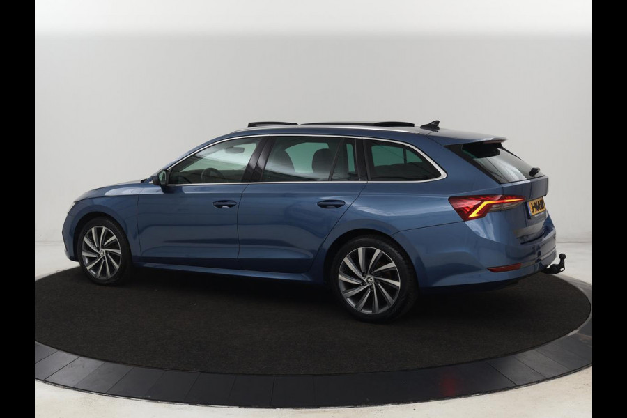 Škoda Octavia 1.5 TSI First Edition | Panoramadak | Trekhaak | Stoelverwarming | Matrix LED | Adaptive cruise | Sfeerverlichting | Carplay | Keyless | Virtual Cockpit | 18'' | Half leder | Climate control
