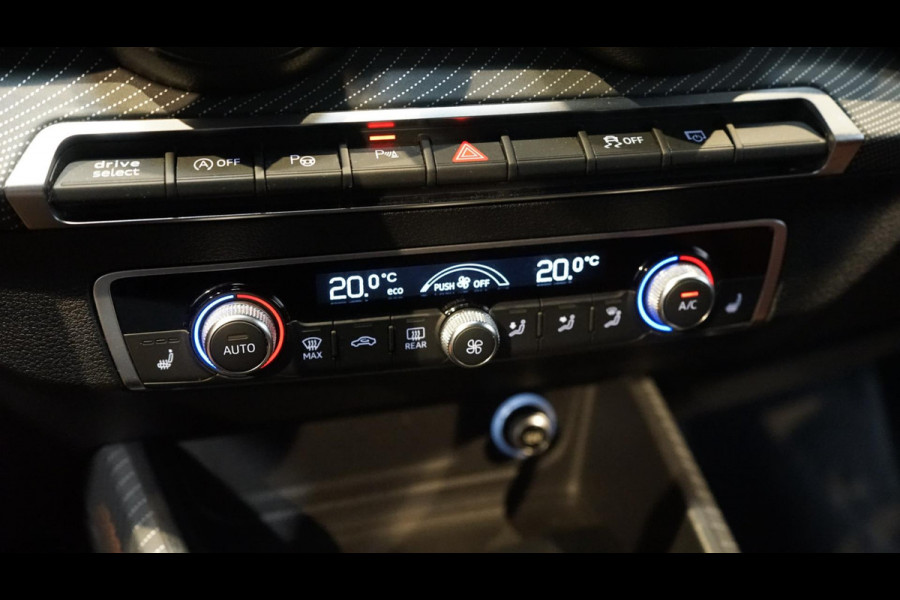 Audi Q2 35 TFSI 3x S-Line Black Optik AUTOMAAT-ACC-AMBIANCE-CARPLAY-FULL LED-KEYLESS-STOELVERWARMING