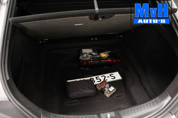 Mercedes-Benz CLA-Klasse Shooting Brake 180 AMG|TREKH|CARPLAY|LED